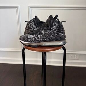 Nike LeBron XVII “Knitposite”